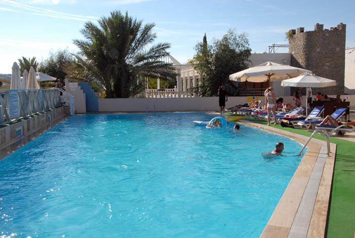 Eken Resort Hotel Bodrum ภายนอก รูปภาพ